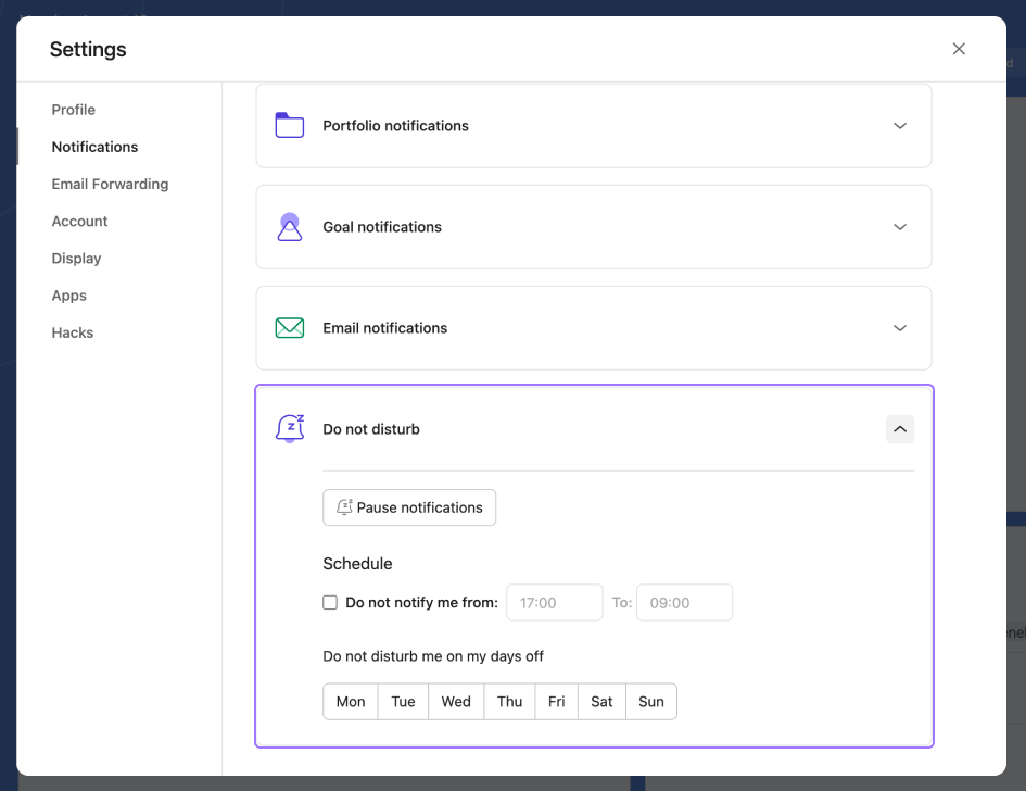Asana notification settings showing Pause notifications, a schedule control and days-off choices